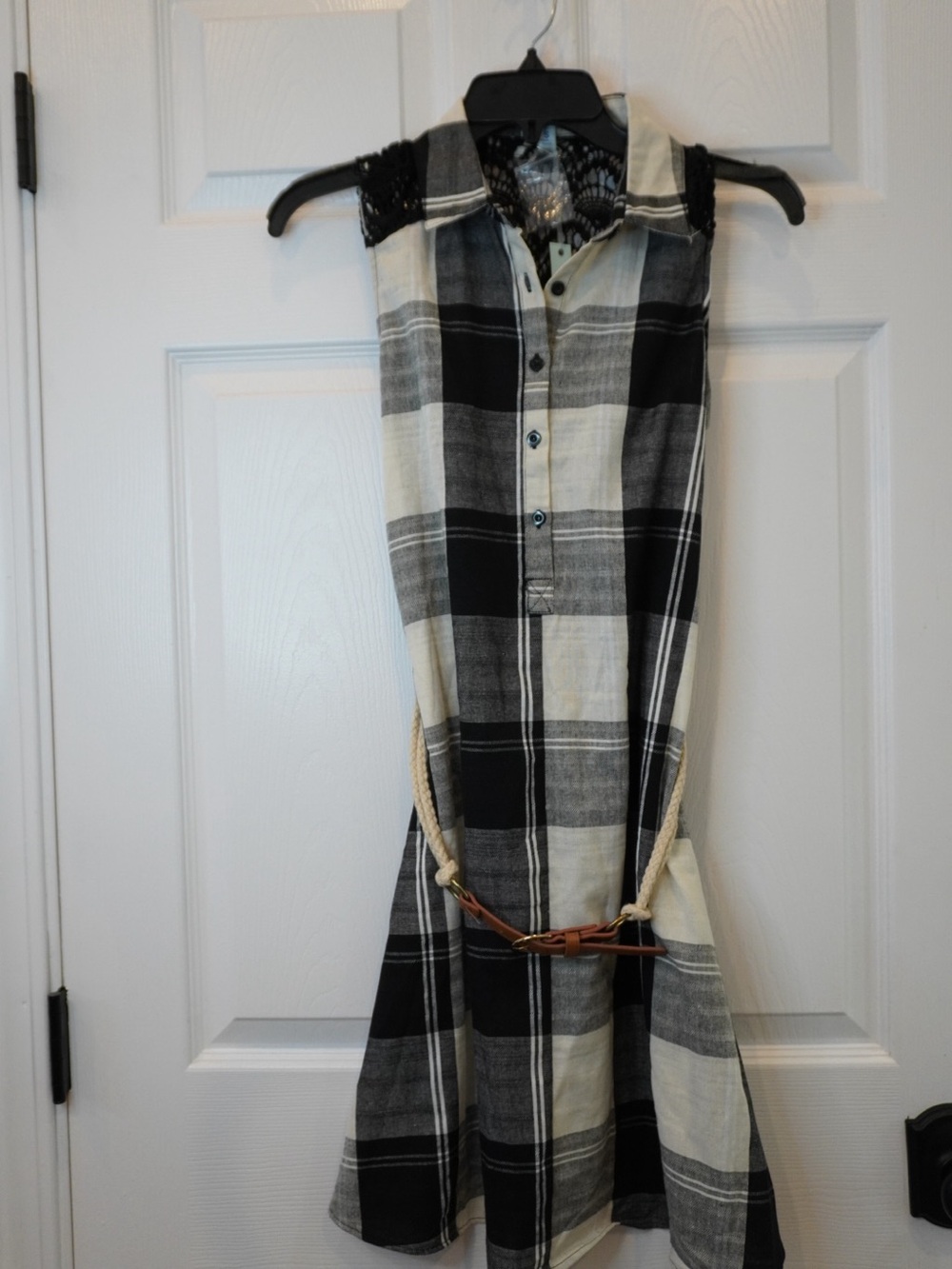 Black and White Plaid Sleeveless Button-Down Dress